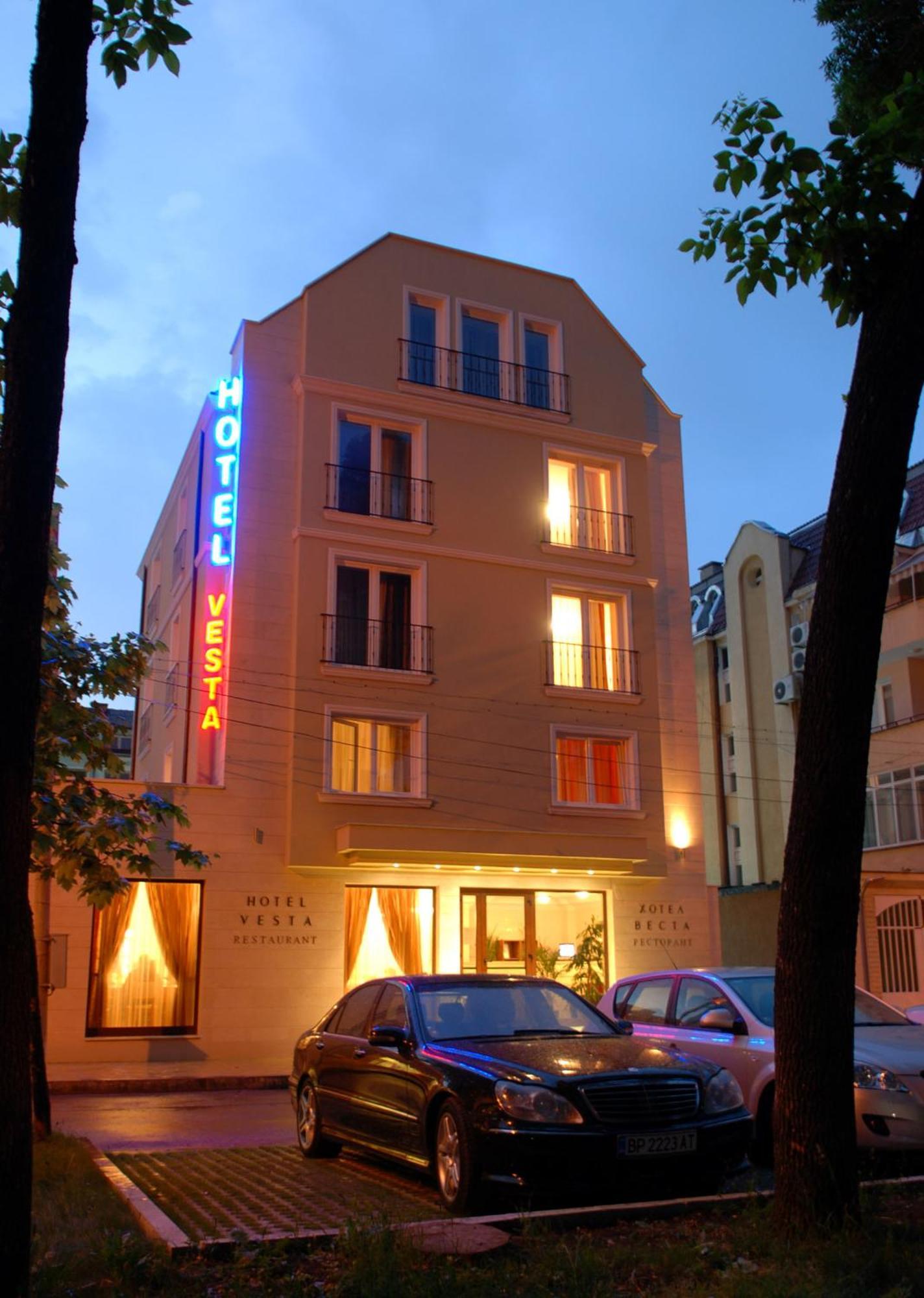 Vesta Hotel Montana Luaran gambar