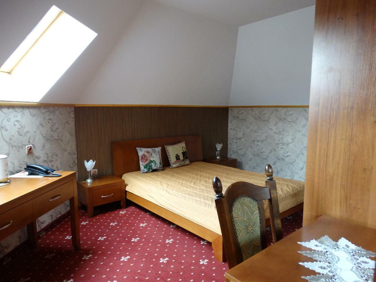 Vesta Hotel Montana Luaran gambar