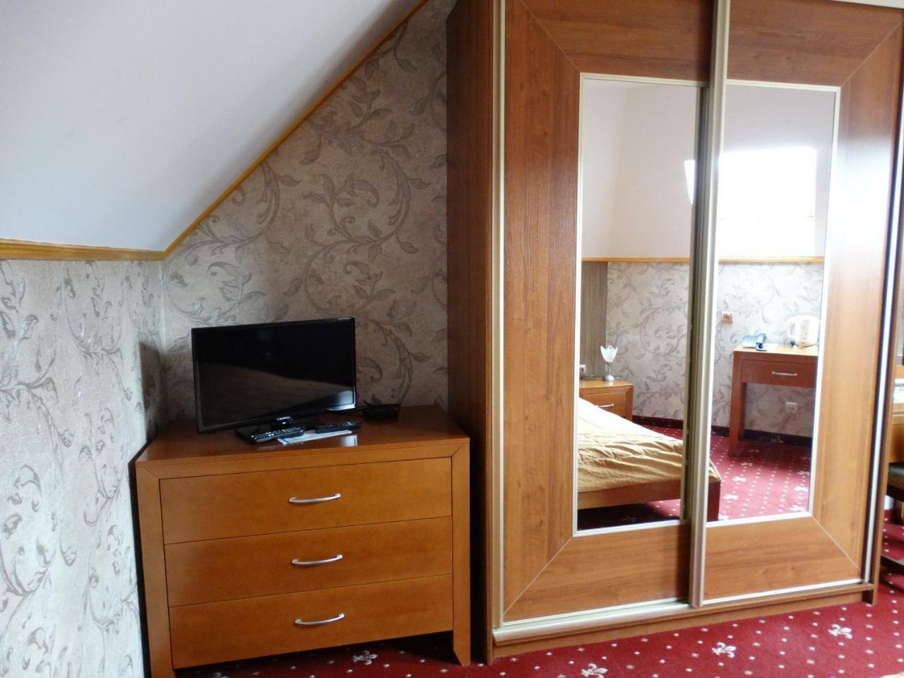 Vesta Hotel Montana Luaran gambar