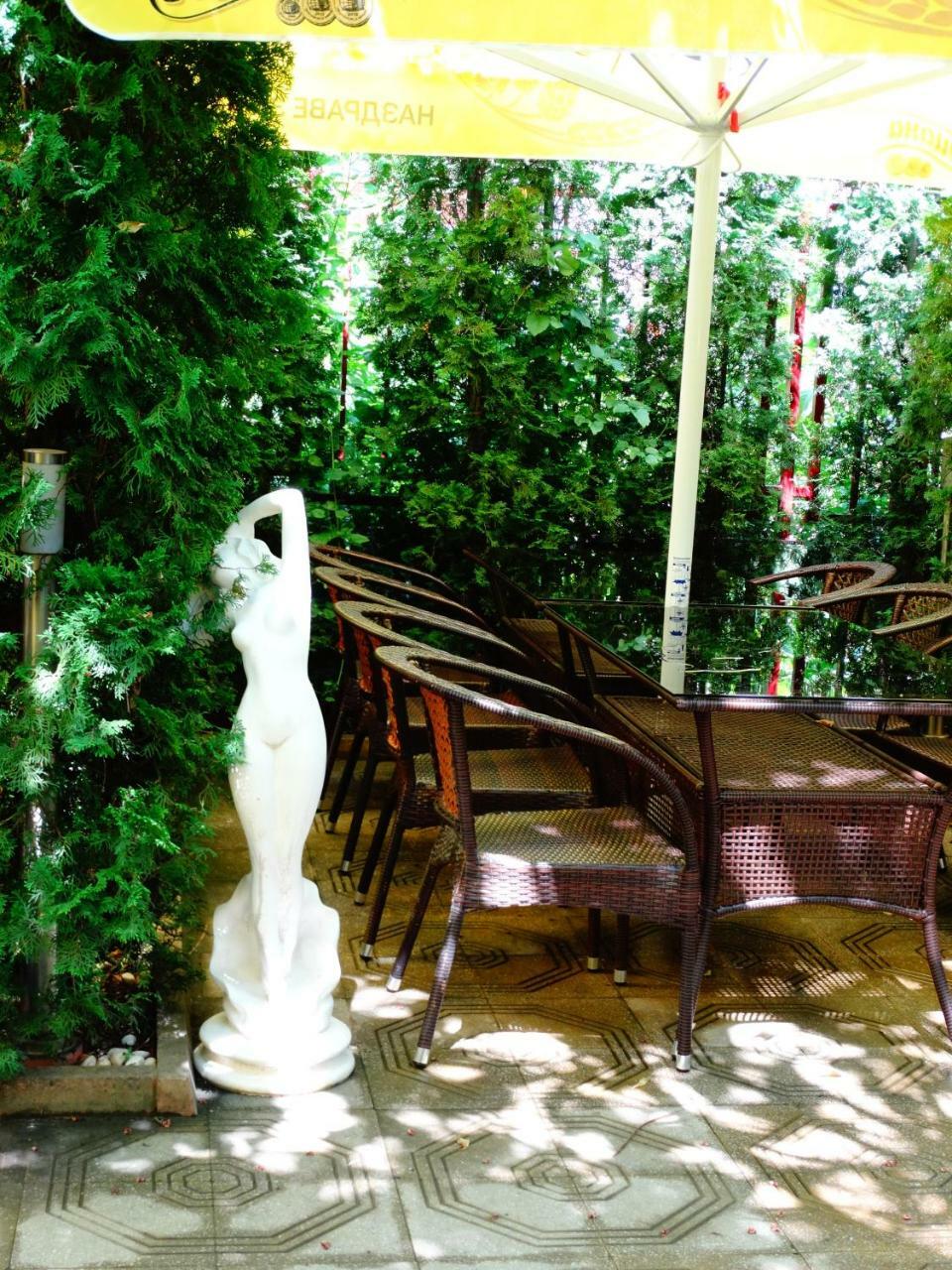 Vesta Hotel Montana Luaran gambar