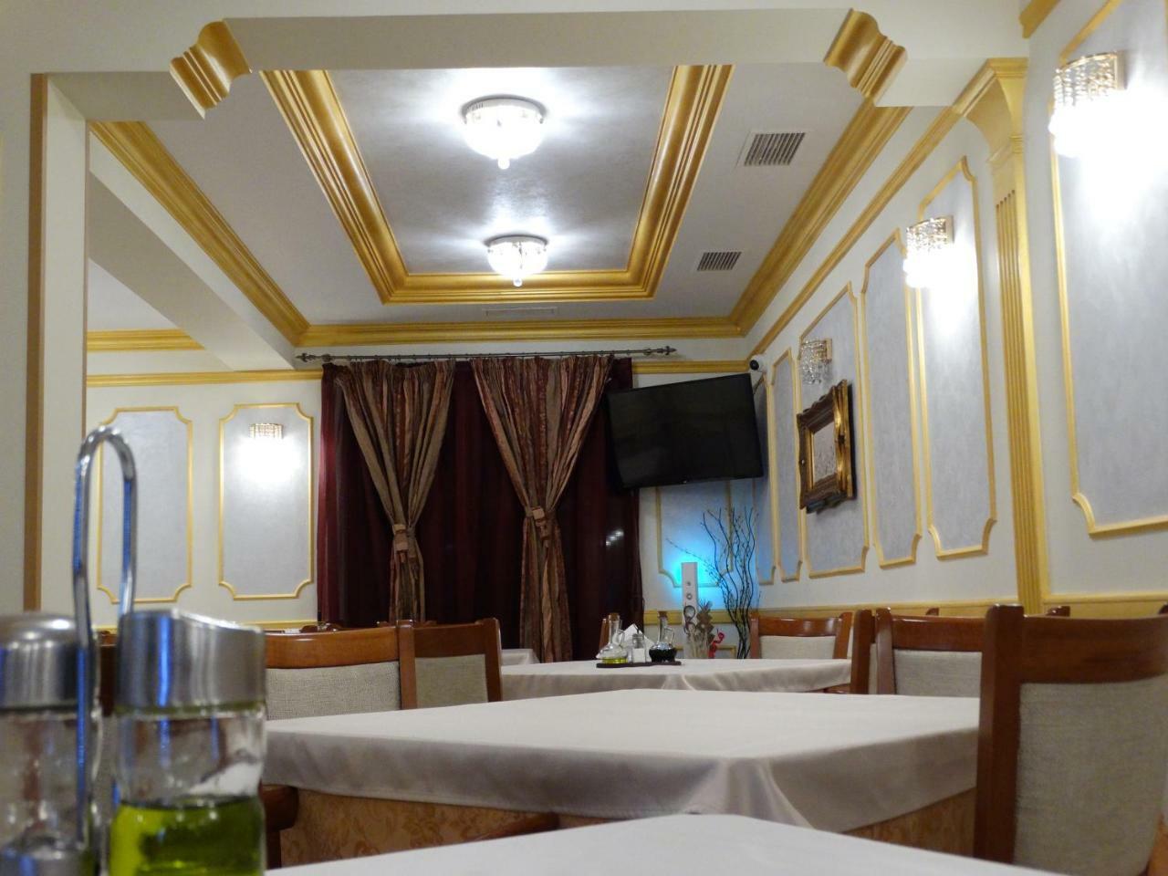 Vesta Hotel Montana Luaran gambar